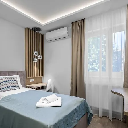 Hevizi Topark Panzio Ii. Bed & Breakfast Heviz