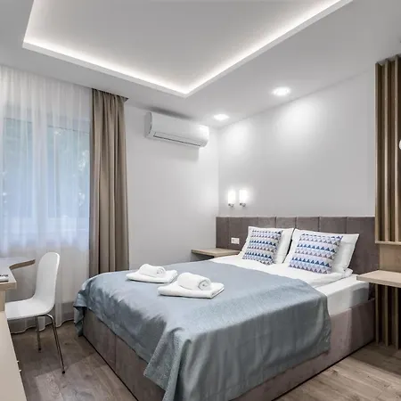 Hevizi Topark Panzio Ii. Bed & Breakfast